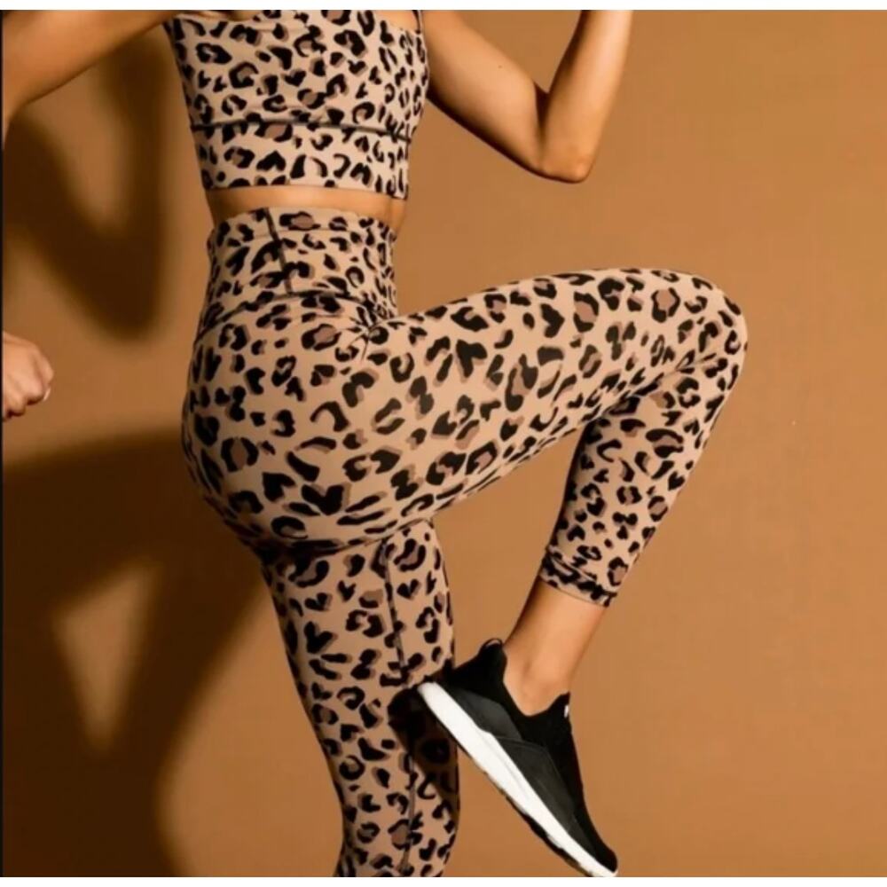 IVL Collective Into The Wild Cheetah Print 7/8 Legging Size 2